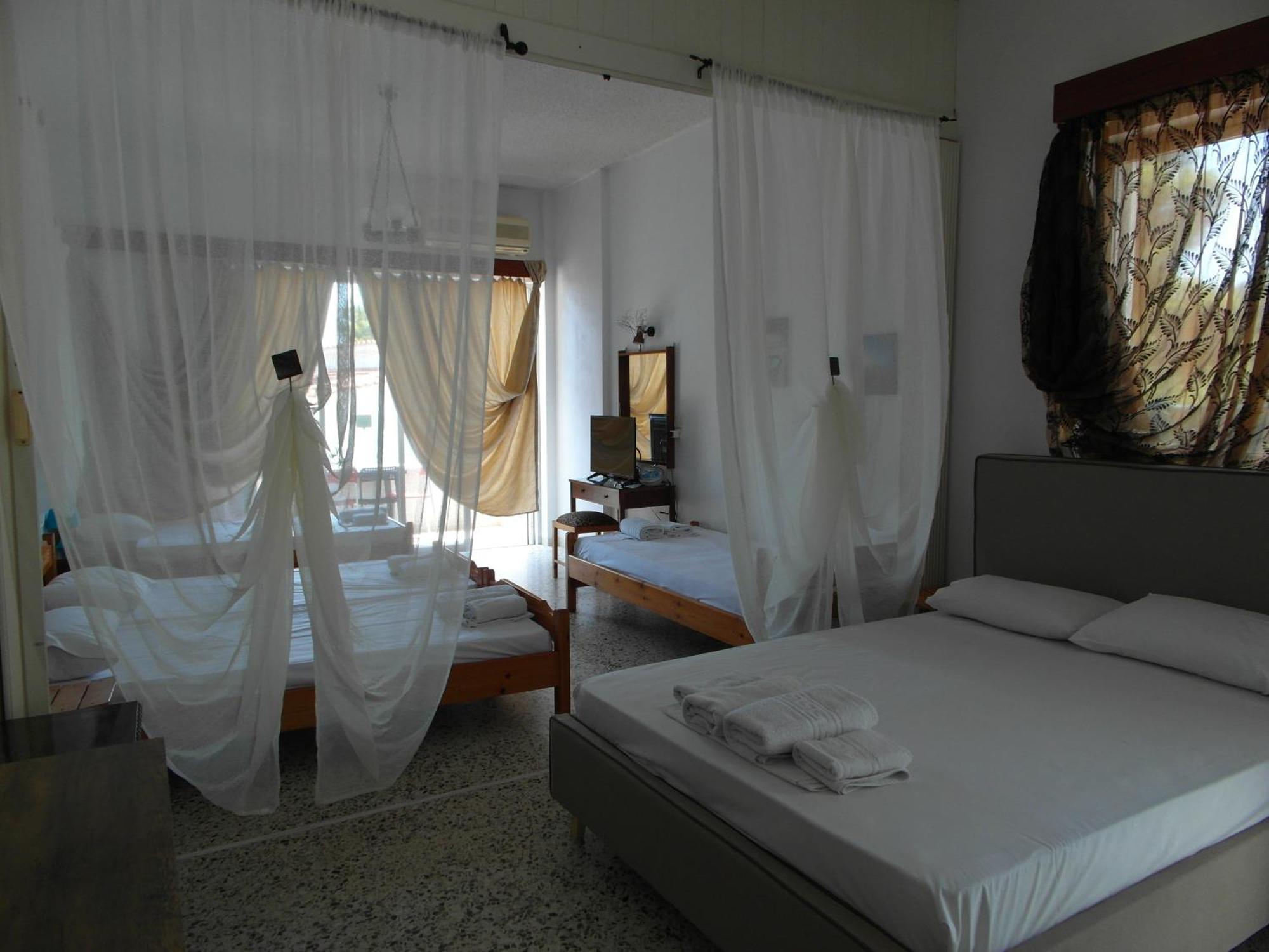 Eri Studios Agia Marina  Habitación foto