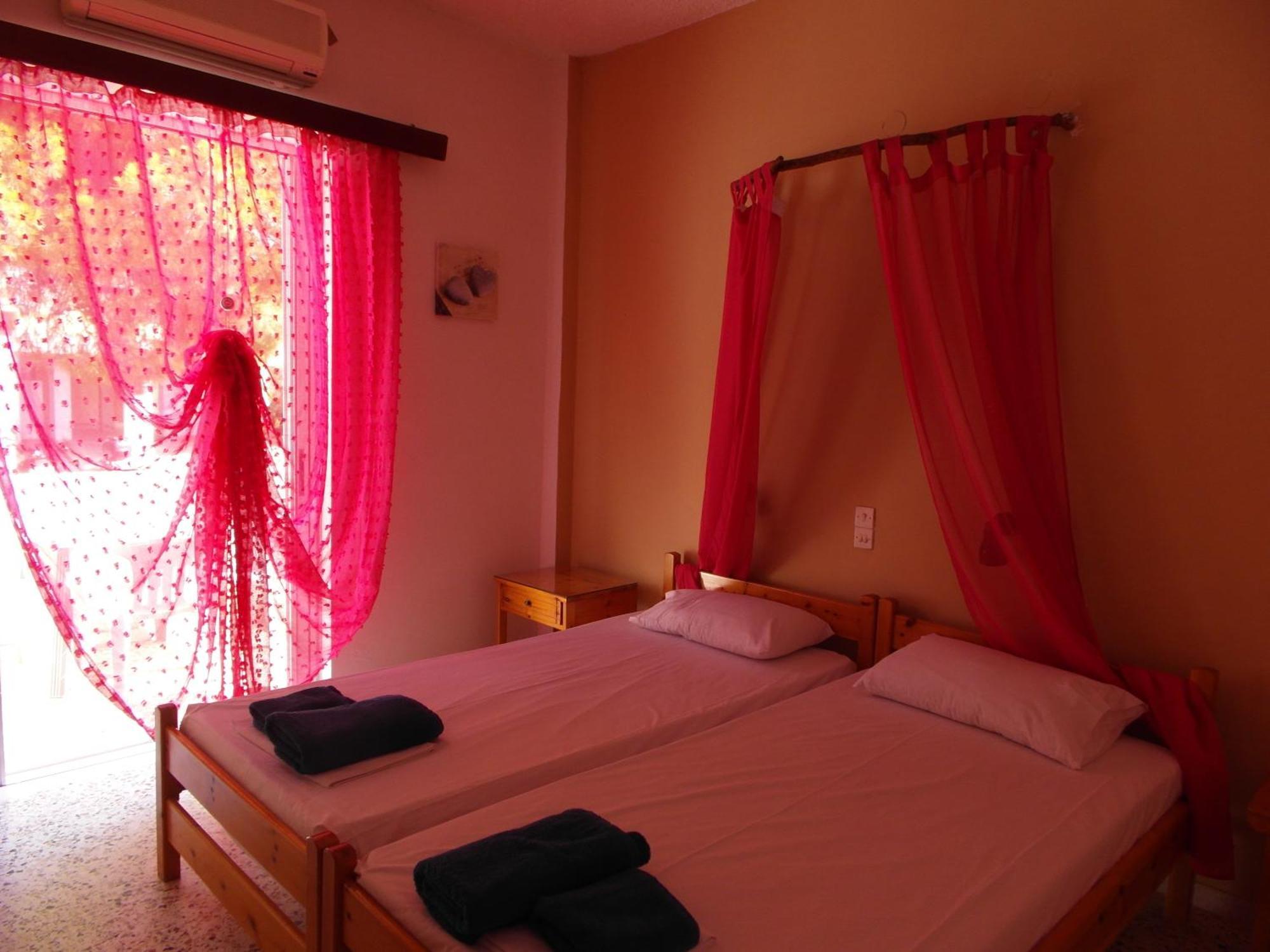 Eri Studios Agia Marina  Habitación foto
