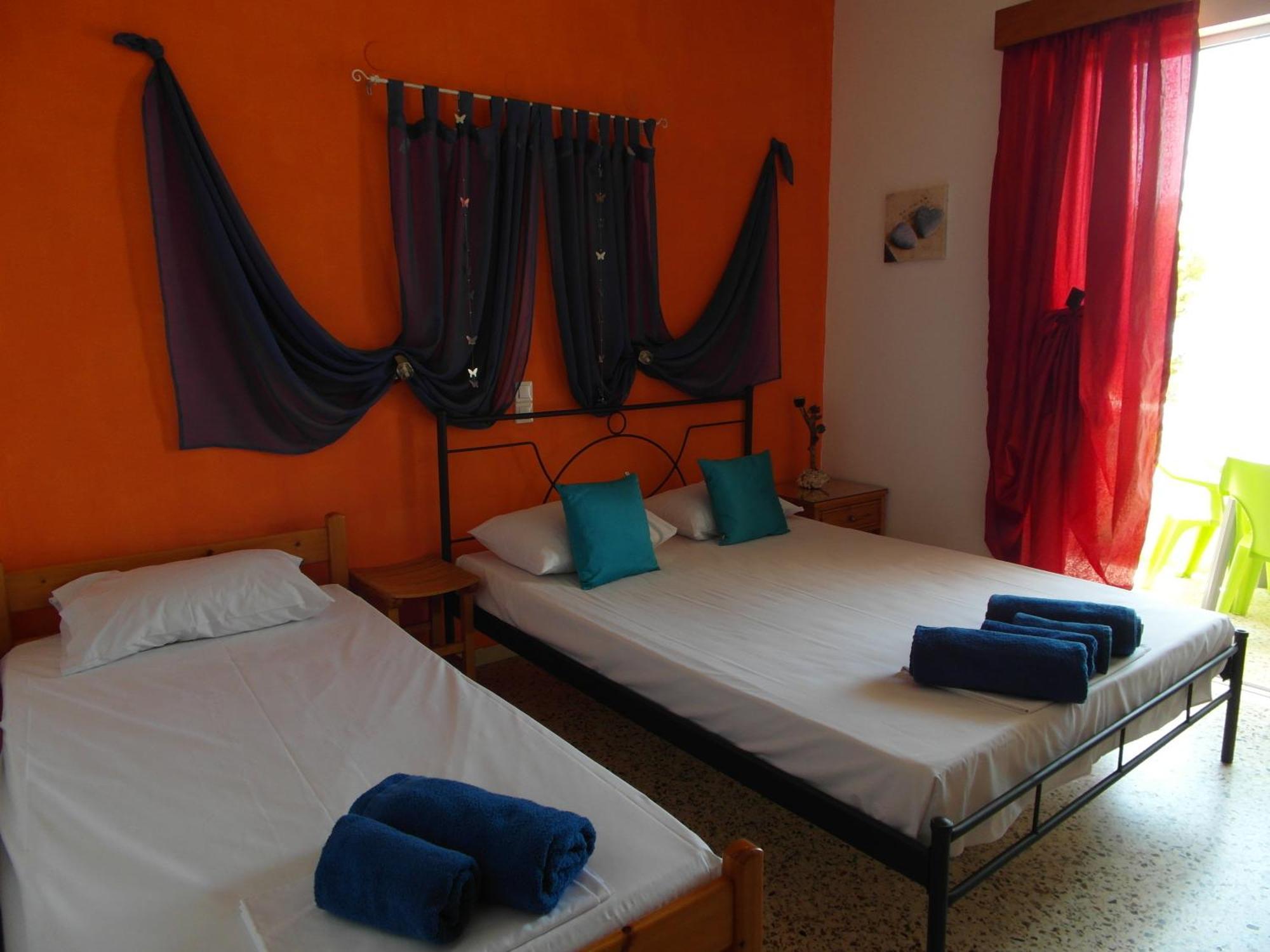 Eri Studios Agia Marina  Habitación foto