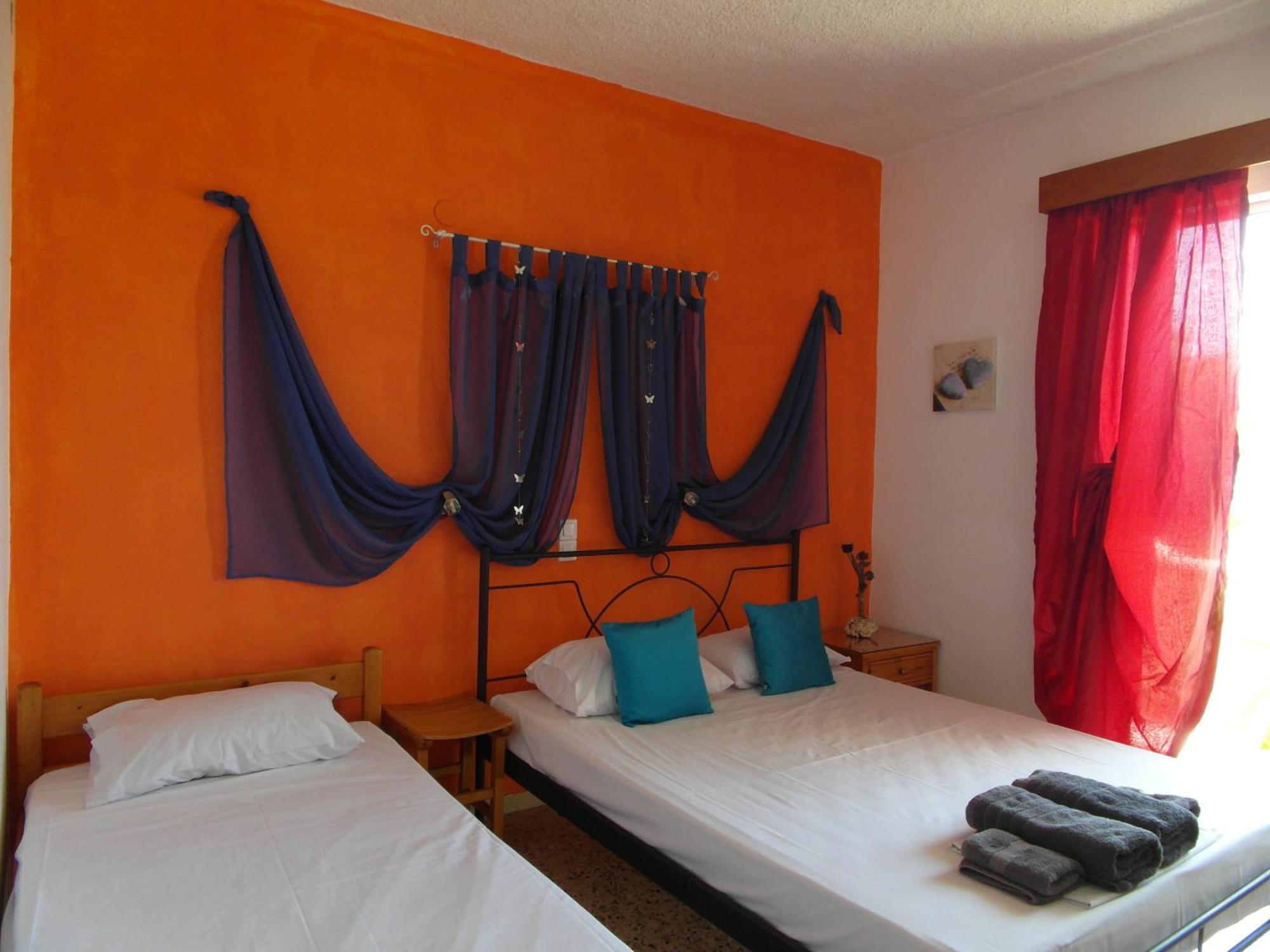 Eri Studios Agia Marina  Habitación foto